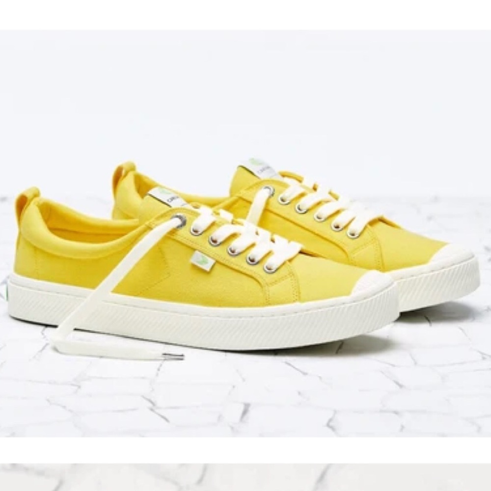 NWT💛 Yellow Canvas Sneakers